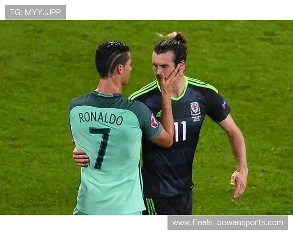 足球星球大战的巅峰对决：历史上最激动人心的瞬间与经典时刻回顾